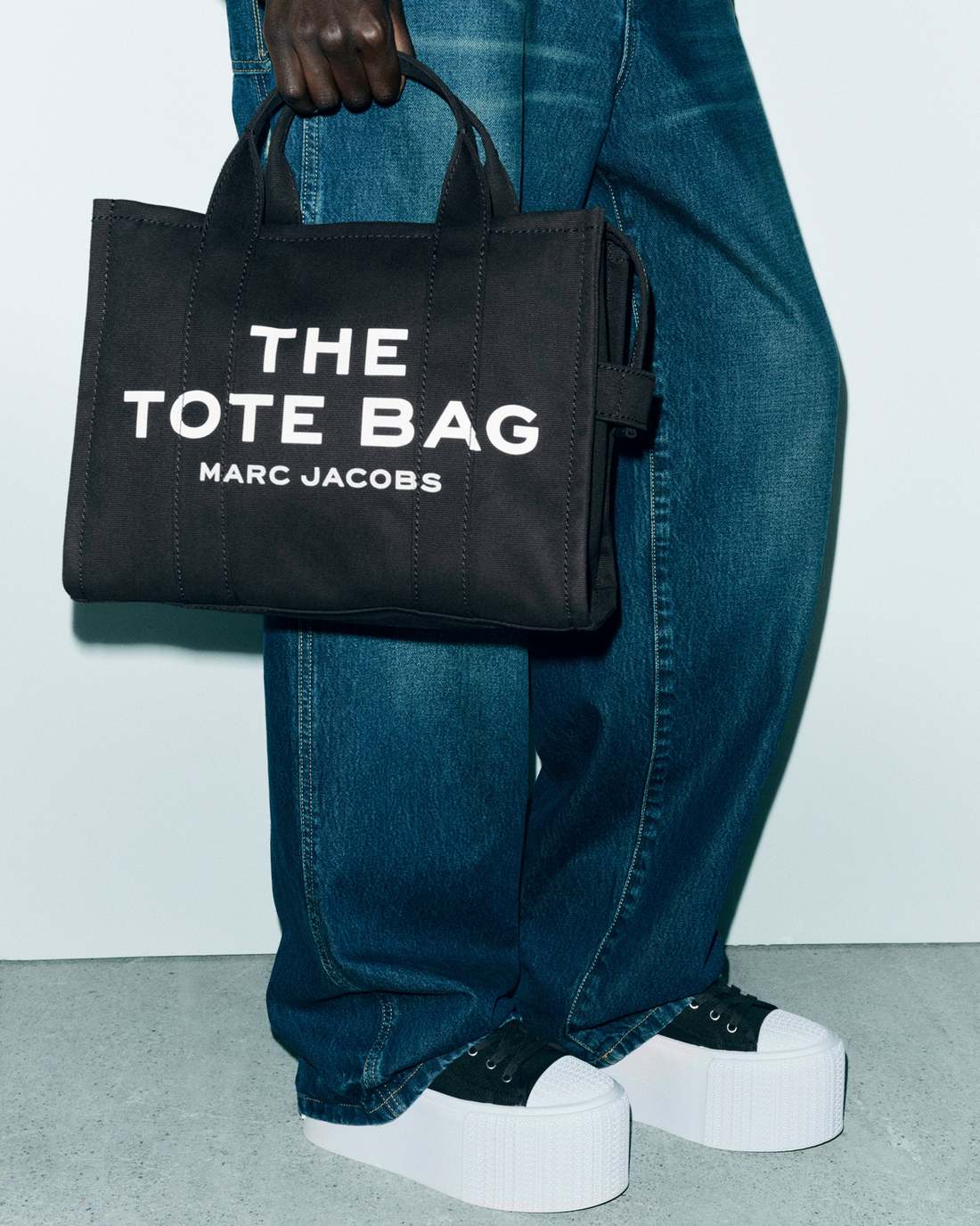 The Canvas Medium Tote Bag Black Marc Jacobs