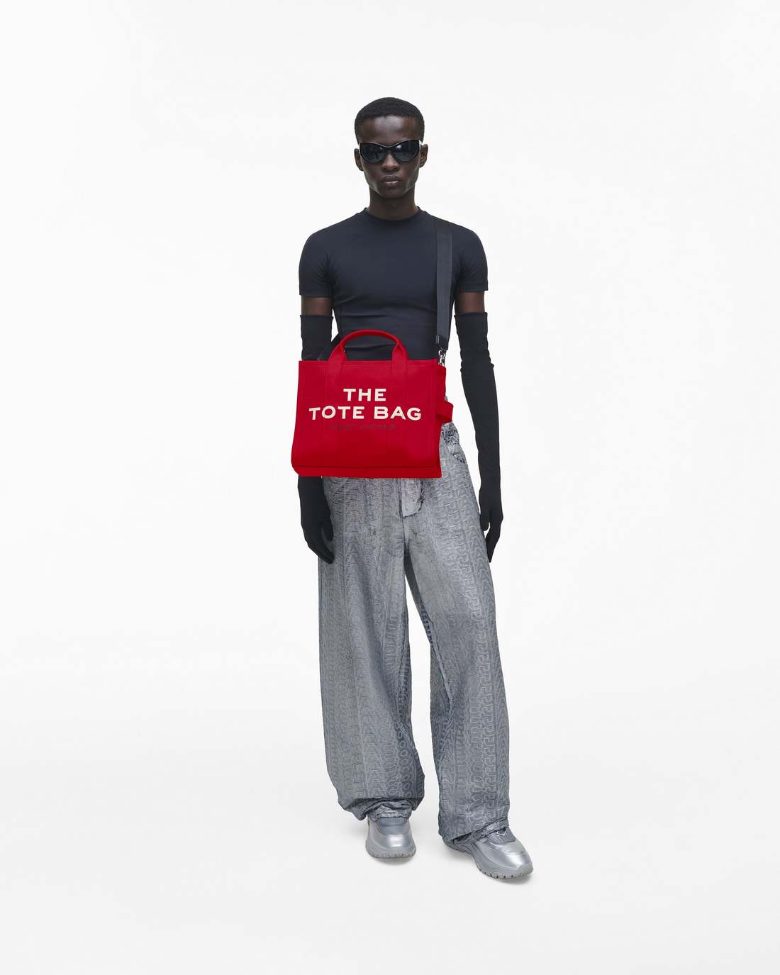 The Canvas Medium Tote Bag True Red Marc Jacobs