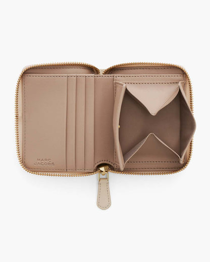 The Everyday Slim Compact Wallet Cloud White Marc Jacobs