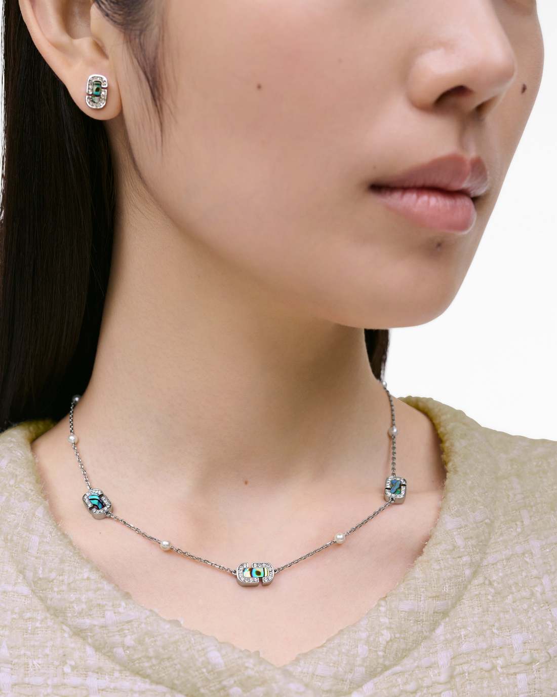 The J Marc Luxe Station Necklace Silver/Crystal Marc Jacobs
