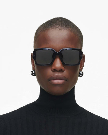The Bold Logo Square Sunglasses Black/White Marc Jacobs